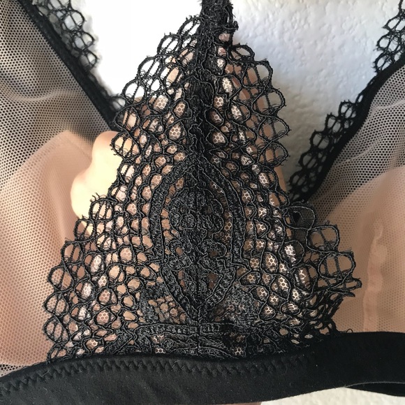 Victoria’s Secret - Black Triangle Bralette *SOLD* - Picture 3 of 3